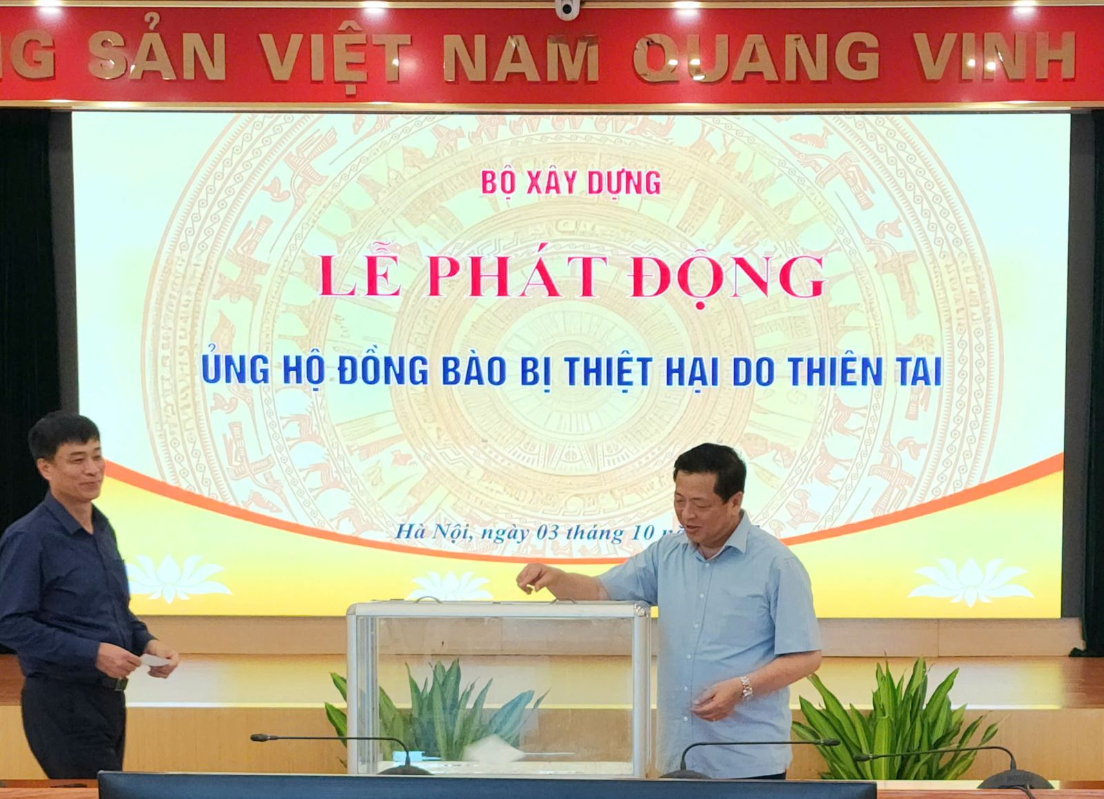 Bộ Xây dựng phát động ủng hộ đồng bào bị thiệt hại do thiên tai